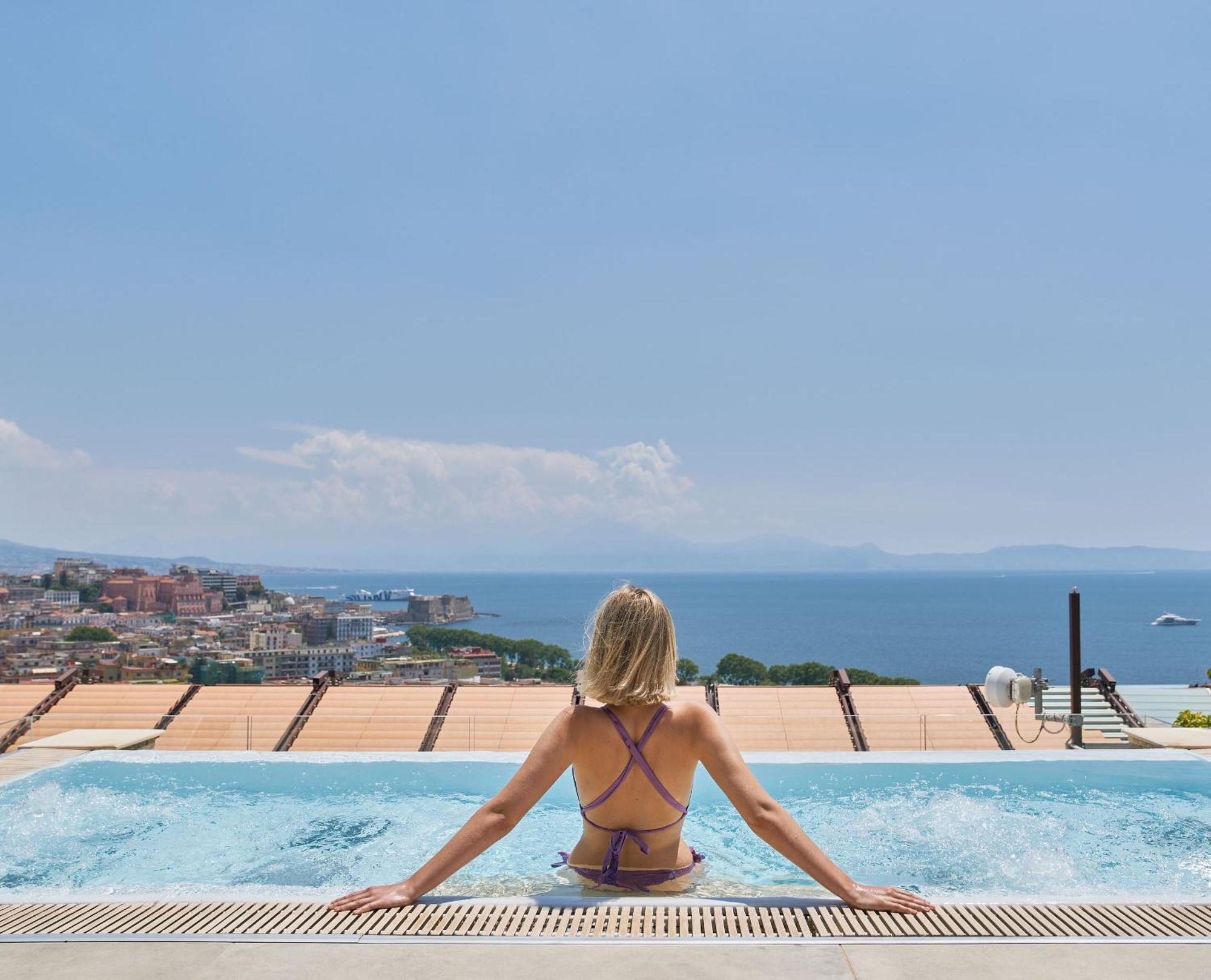 De Bonart Naples, Curio Collection By Hilton 5* Napels