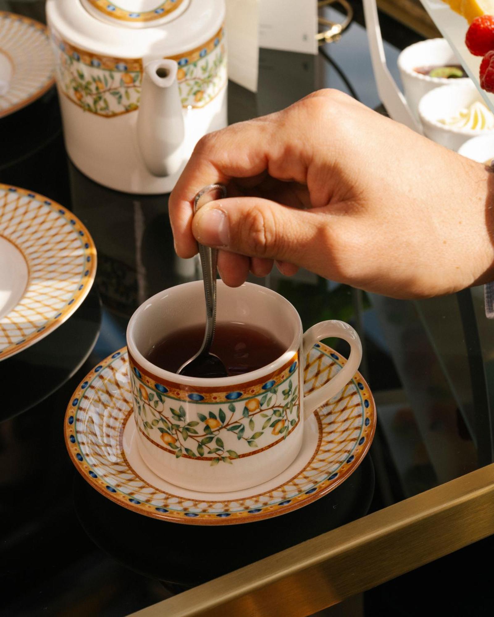 De Bonart Naples, Curio Collection By Hilton Napels