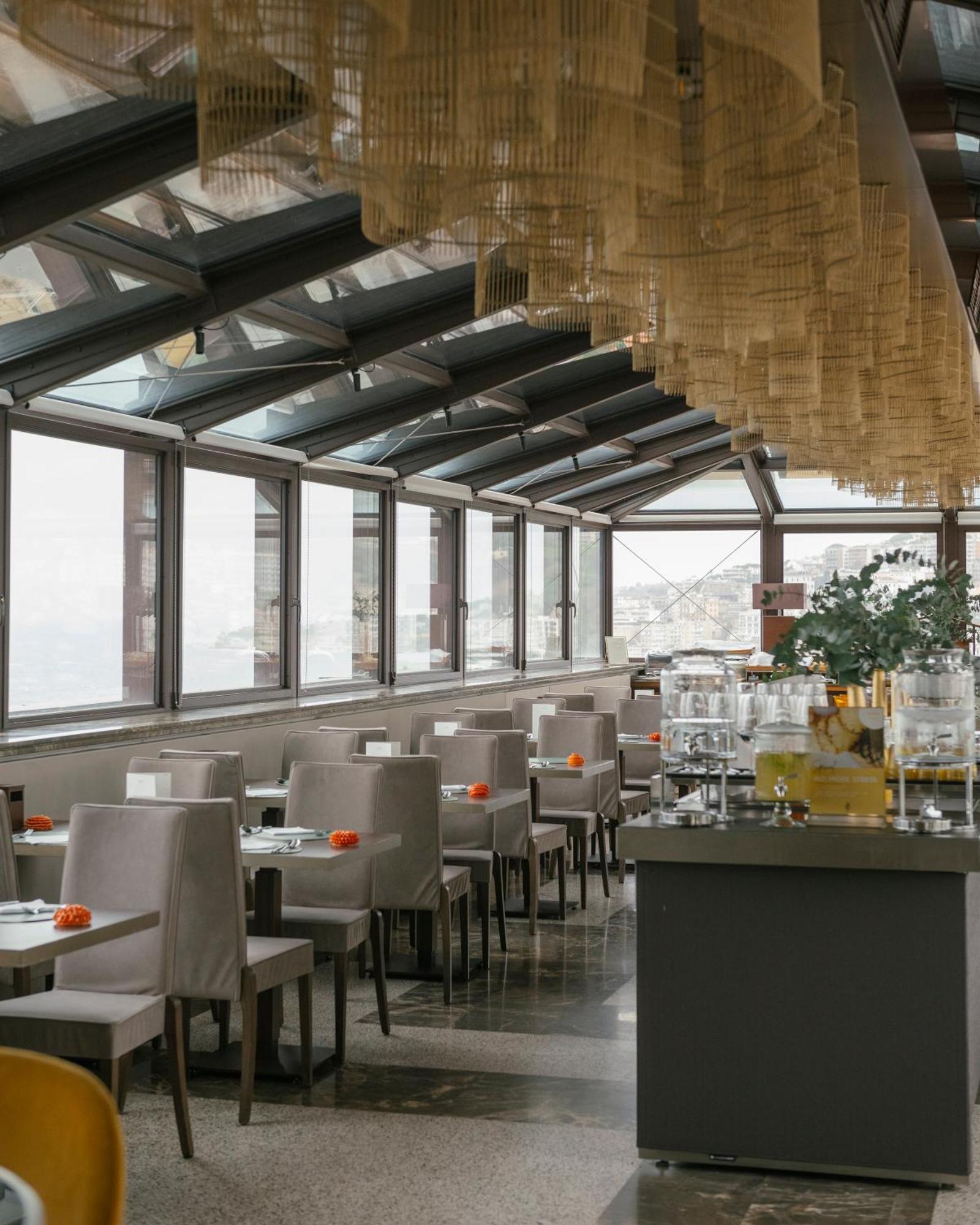 De Bonart Naples, Curio Collection By Hilton Napels